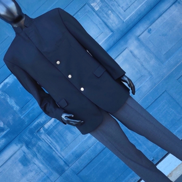 Burberry Iconic Men's (3) Button Ultra-Luxury Classic Blazer - Picture 14 of 17